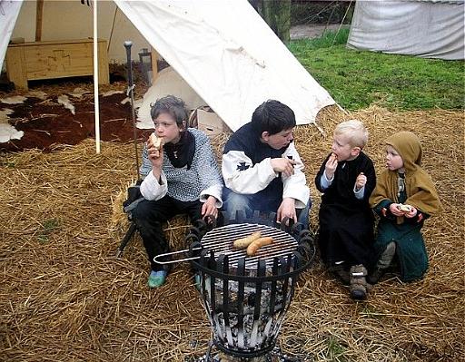 Bayerfeld_32.jpg - Fütterung der Orgelpfeifen